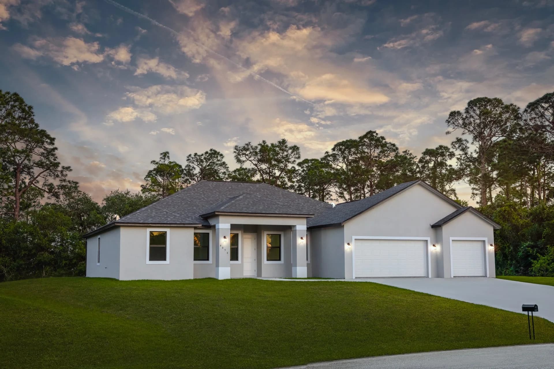 LOUISIANA model home in Florida - New construction home by M.J. Newell Homes - Home builder Florida, Miami, LaBelle